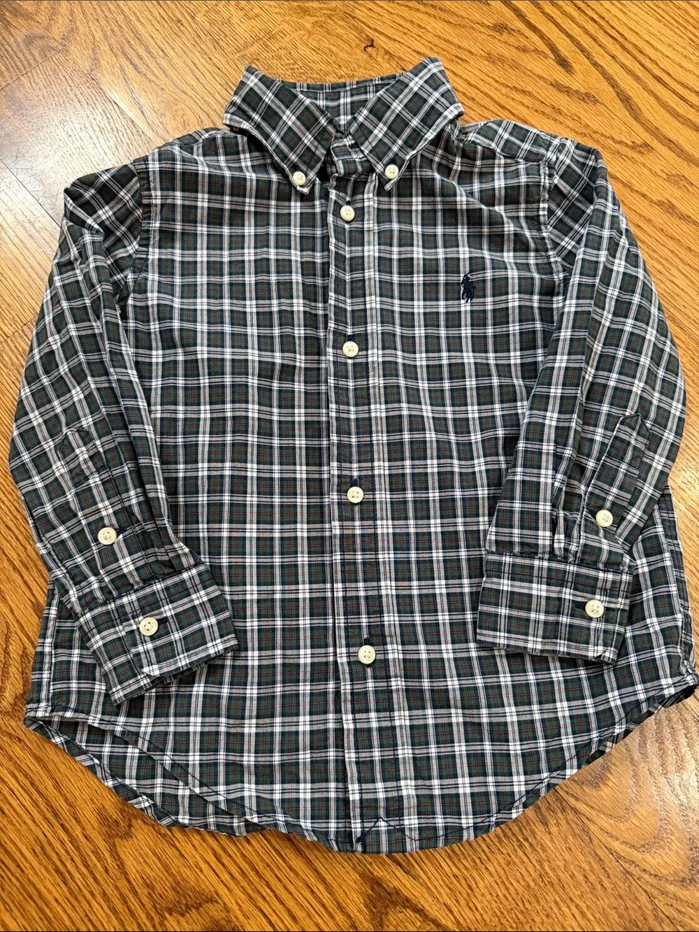 Boy’s Ralph Lauren Button Up/Button Down Shirt. Size 3/3T. Like New Condition.